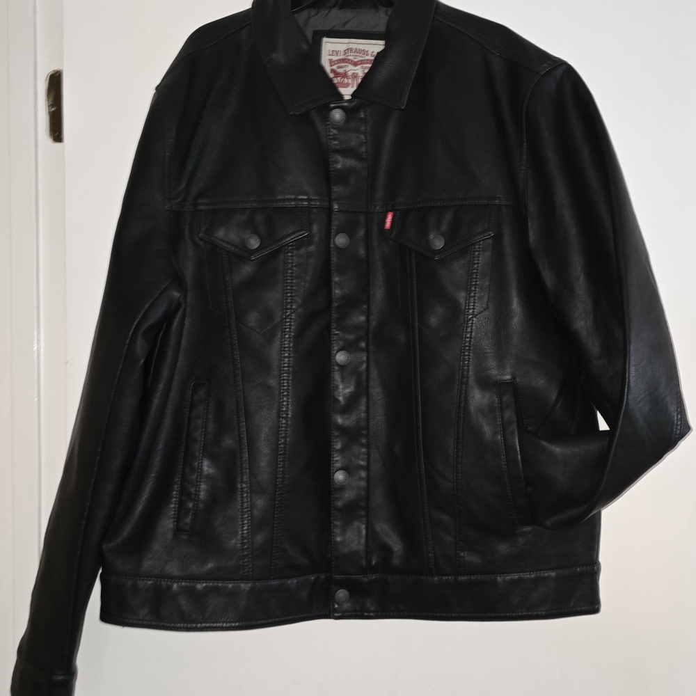 Levi's Classic Black Leather Jacket